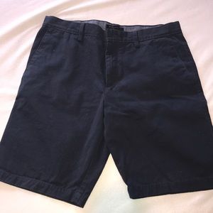 Men’s size 32 Banana Republic navy aiden shorts